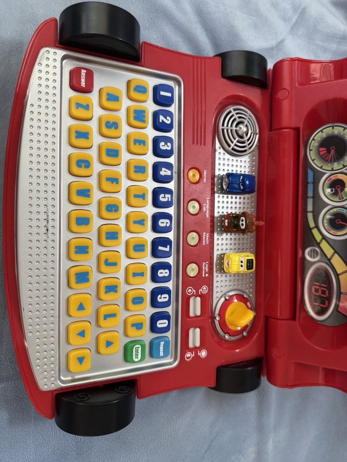 Disney Pixar Cars 2 Lightning McQueen VTech Learning Laptop W/ Mouse Works