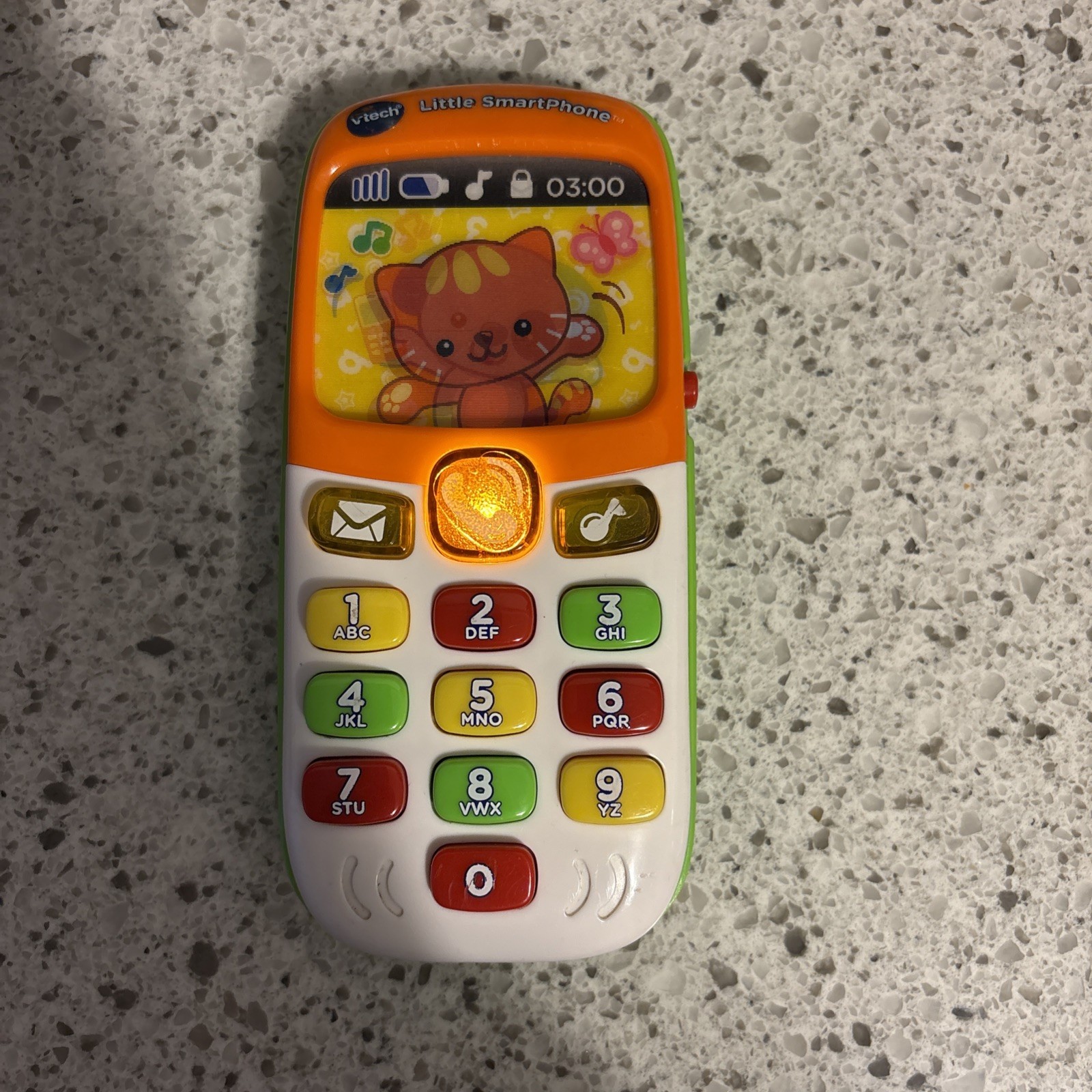 VTech Little SmartPhone 6-36 Months Teaches Numbers Colors Toy Babies Playful