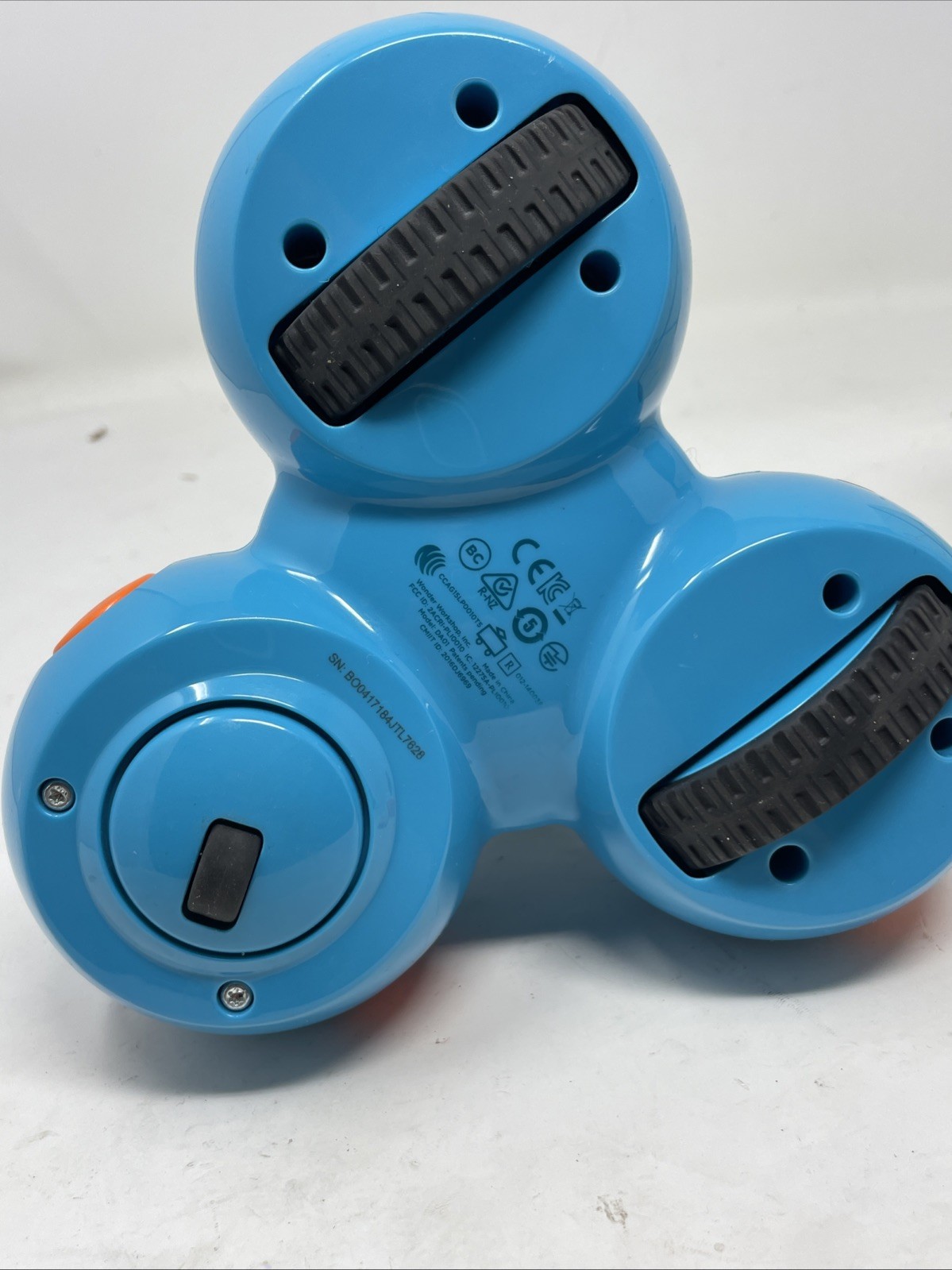 Wonder Workshop Dash DA01 And Dot Robots DO01