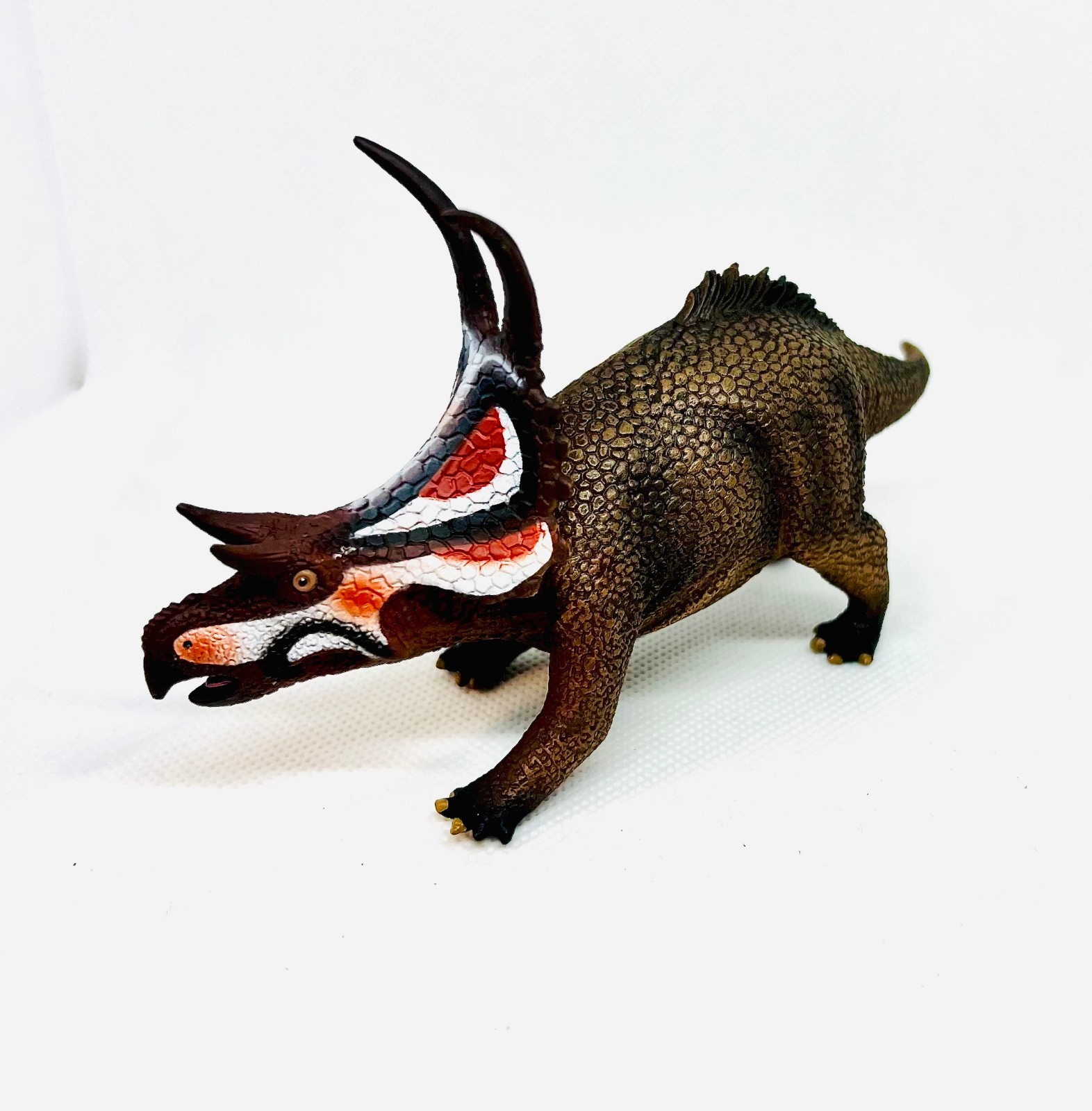 CollectA – Diabloceratops 88593- Prehistoric Dinosaur Toy Model Figure – 3″ x 6″