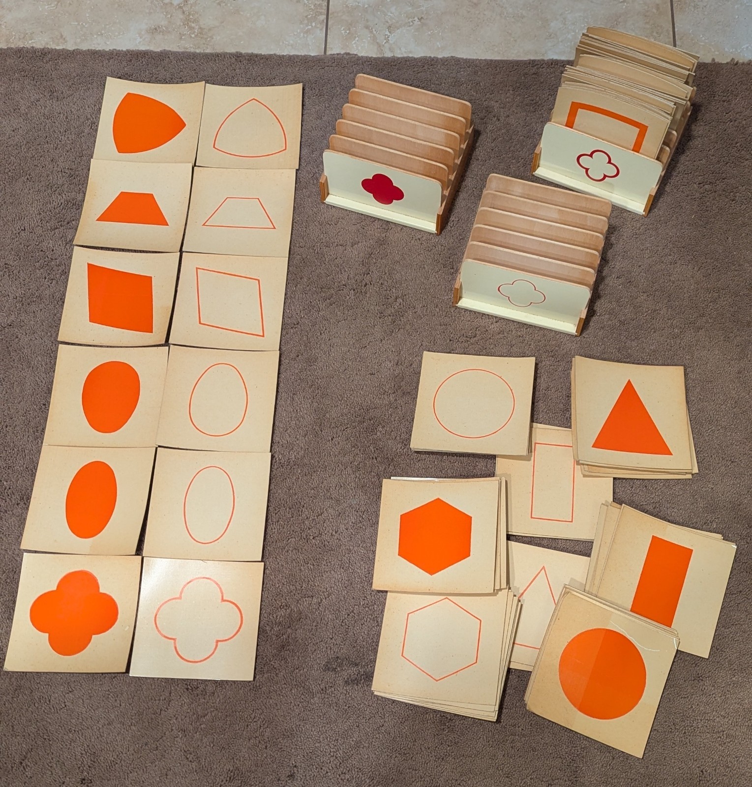 Authentic Geometrical Cards Montessori, 84 Cards With 3 Boxes, Italy, Nienhuis