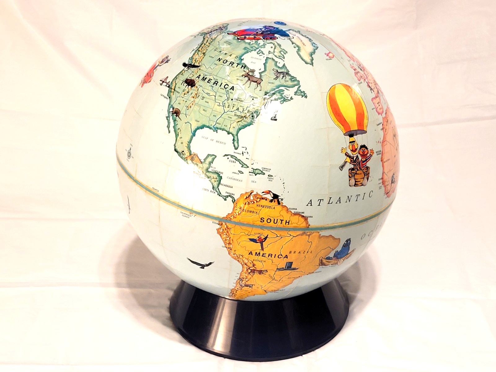 Vintage Rand McNally Sesame Street World Globe 1985 in Box