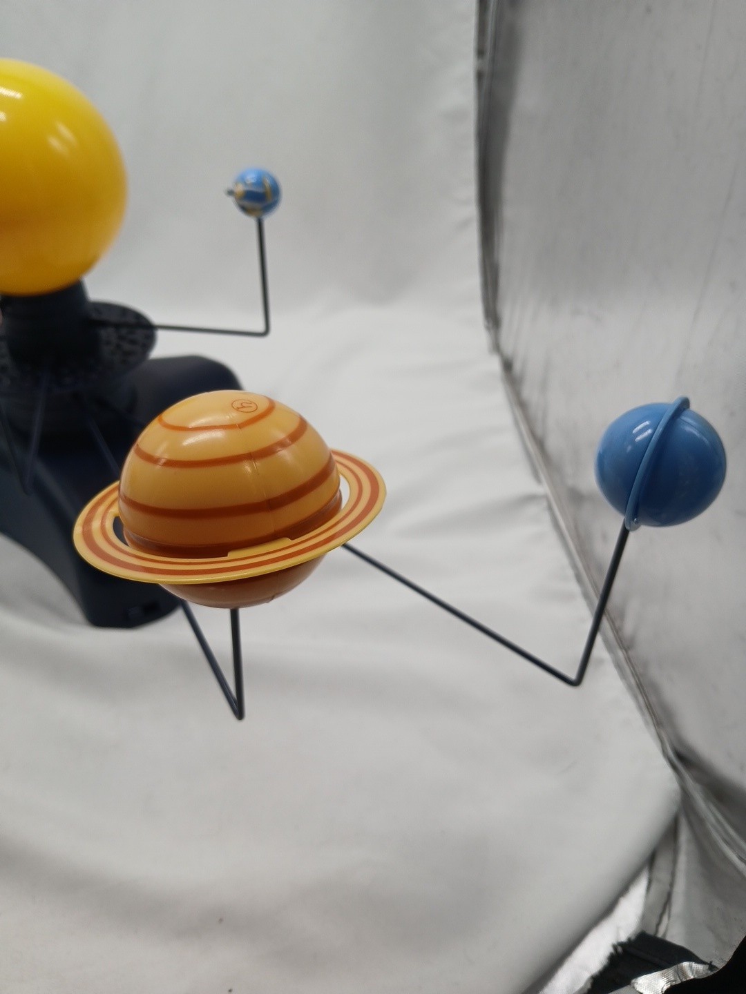 GeoSafari Motorized Solar System Educational Insights Box With Instructions