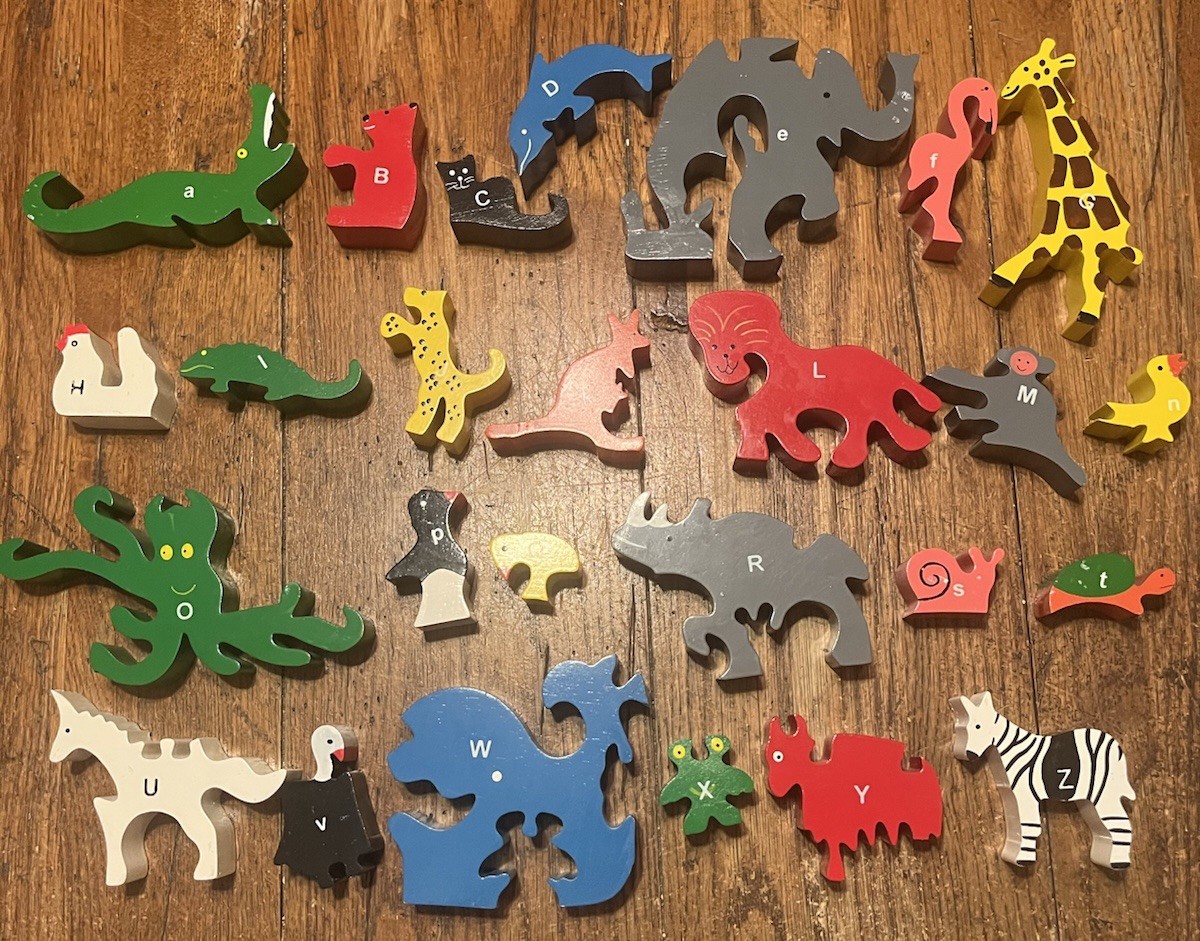 Lot of 26 Wooden Wood Animals Complete Alphabet A-Z Learning School ABC