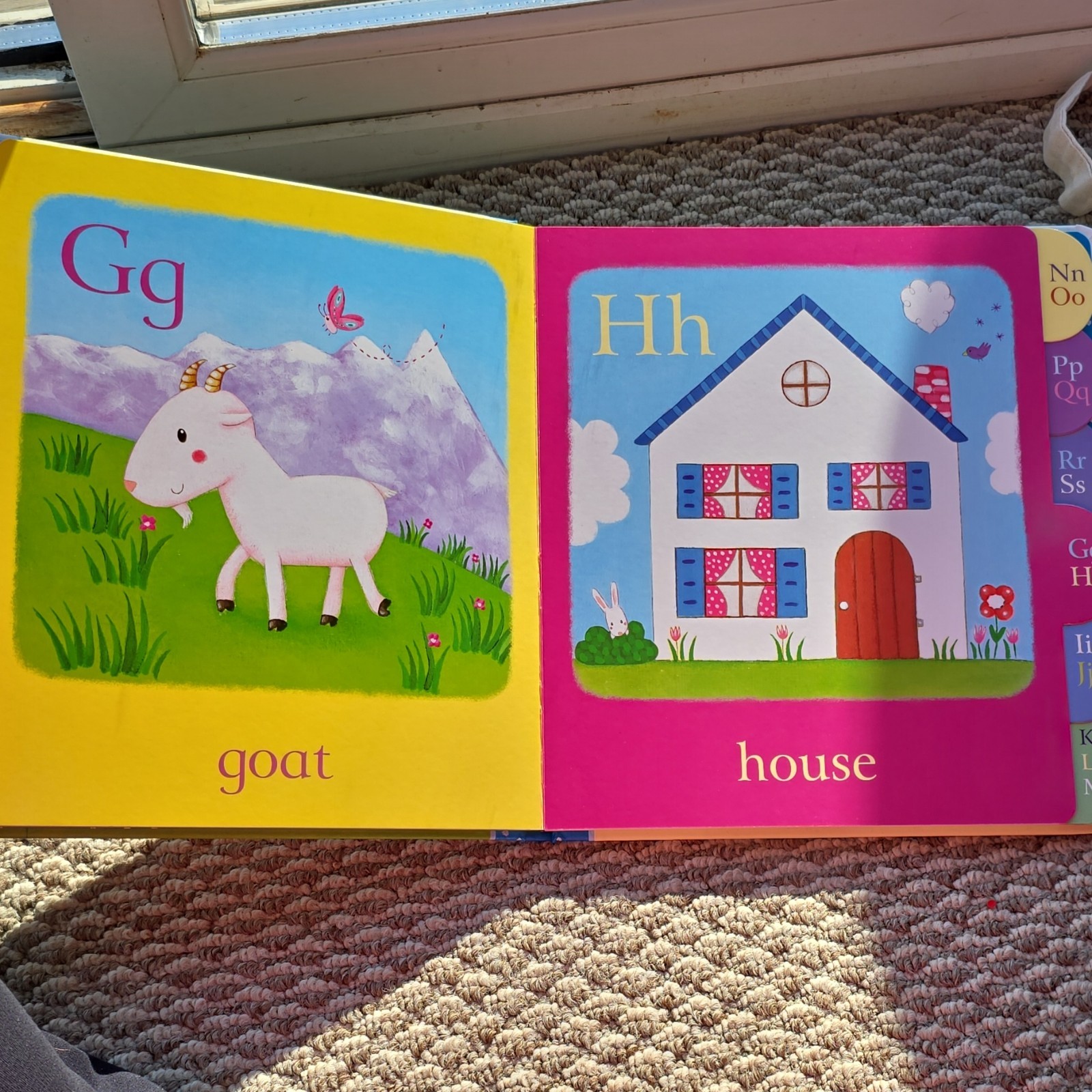 Usborne Alphabet Picture Book 2018 Preschool Educational Reading Ages 3-5