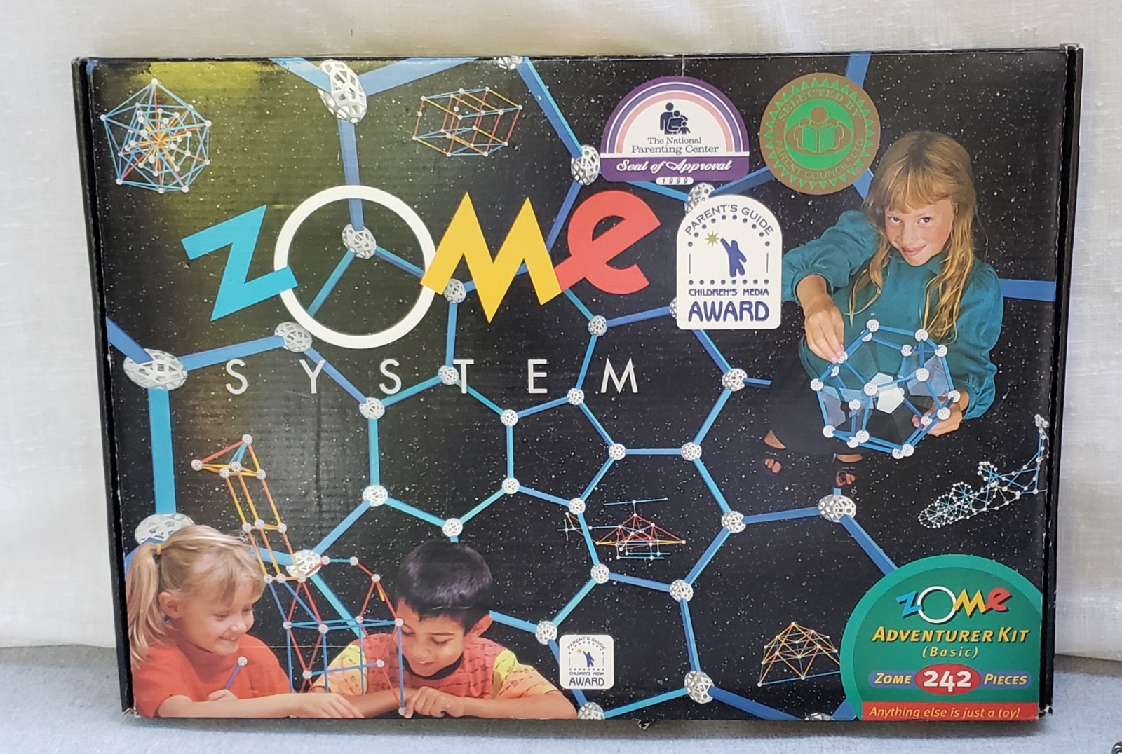 Zometool Zome System Construction Kit 240 Pieces Build Bridges Domes Pyramids