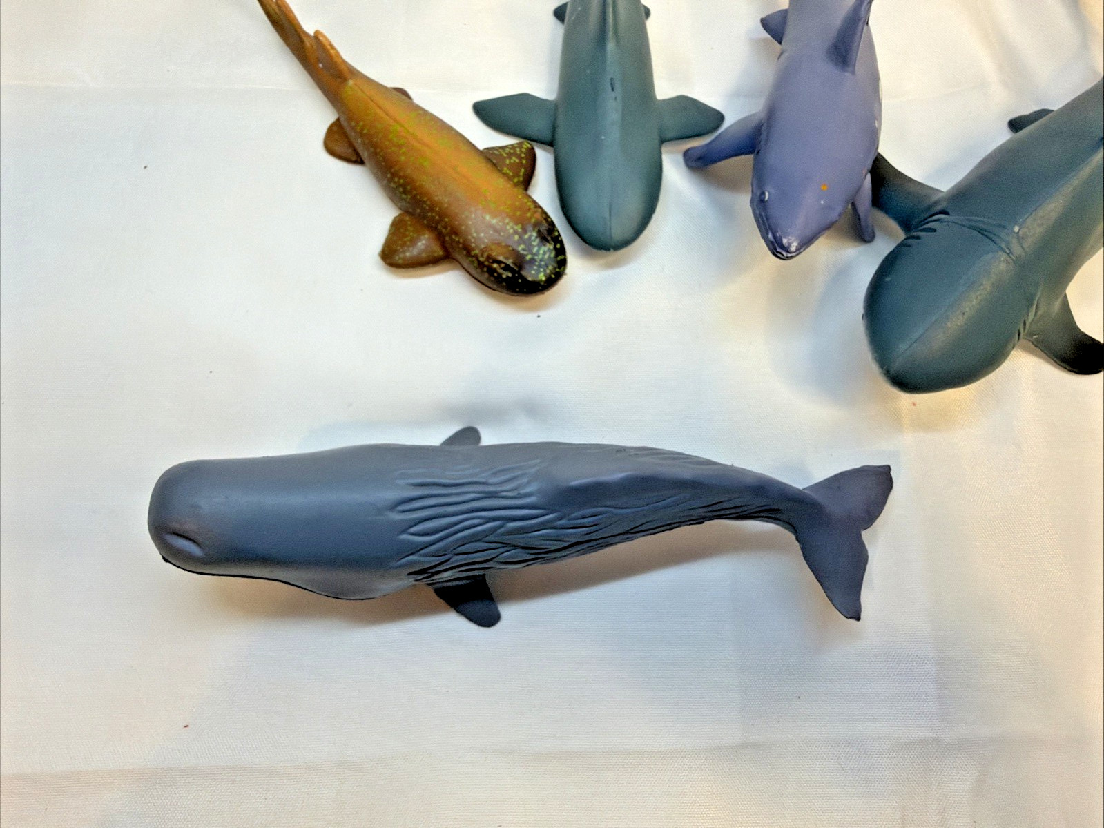 Lot of 4 Shark and 1 Whale Diorama or Plastic Educational Toy
