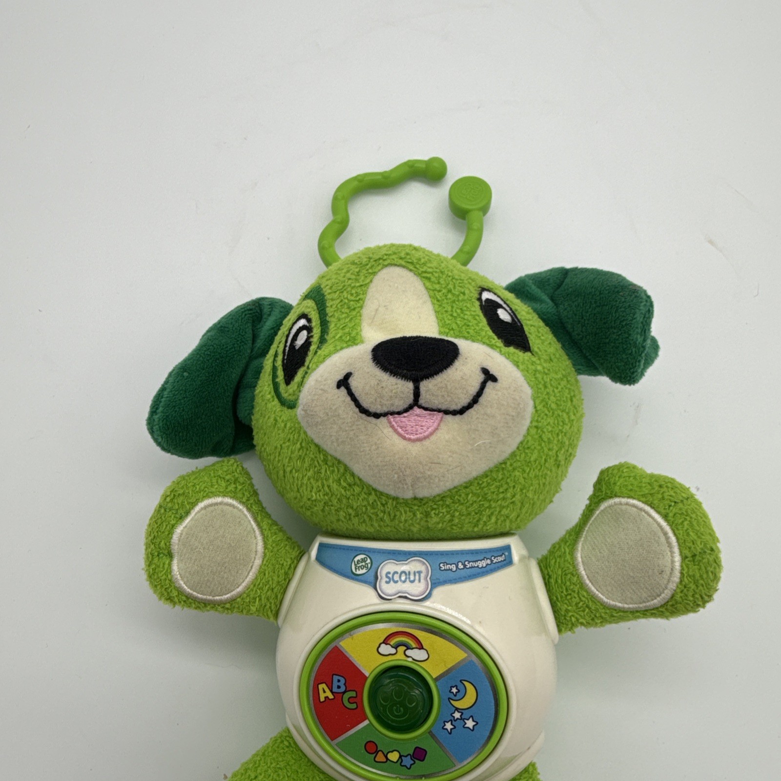 LeapFrog Sing & Snuggle Scout 7″ Interactive Toy