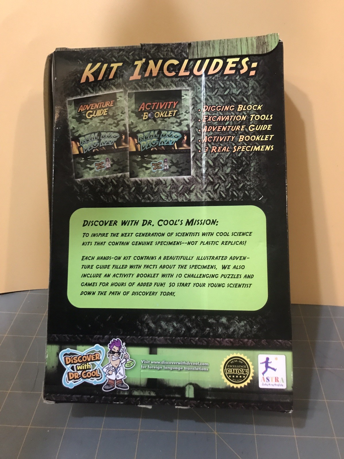 Real Bug Dig Kit Dr. Toys Hands-on Excavation Kit New Opened Box