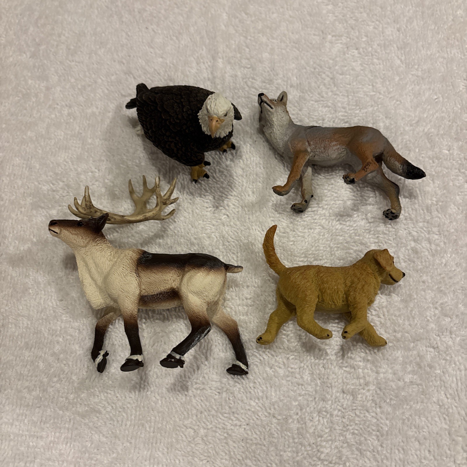 Safari Ltd Animals Lot Of 4 Eagle Reindeer Coyote And Golden Retriever 2000’s