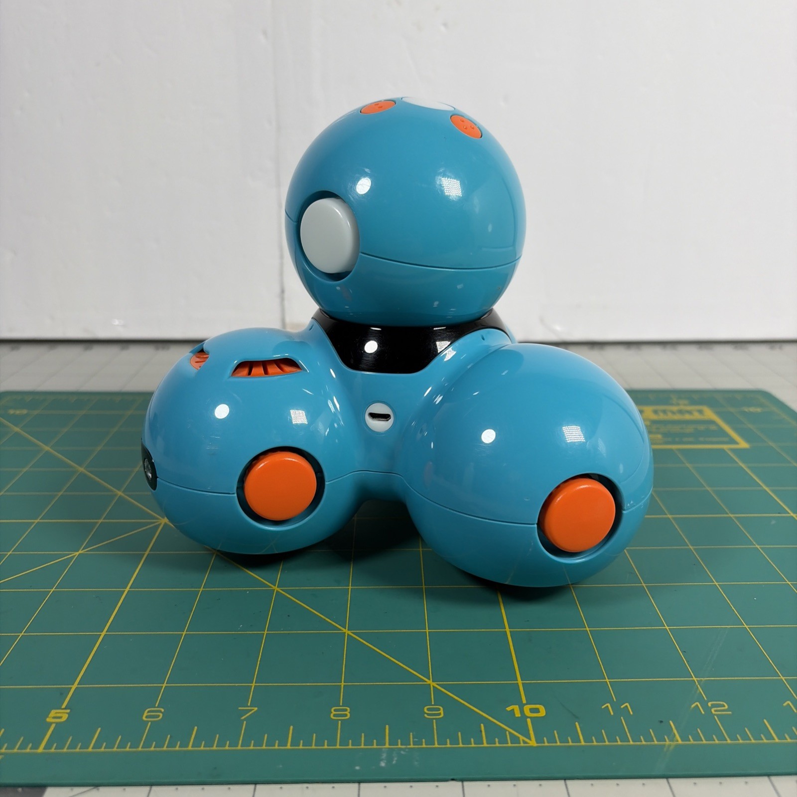 Wonder Workshop Dash Robot Interactive STEM Coding Robot Tested Robot Only