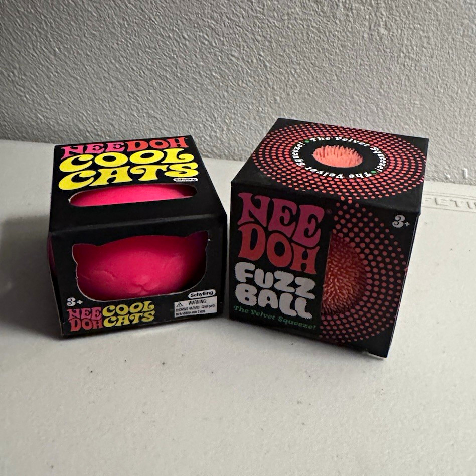 NeeDoh Fuzz Ball Tactile Squeeze Toy, Pink/Orange, Ages 4+ (Boxed)