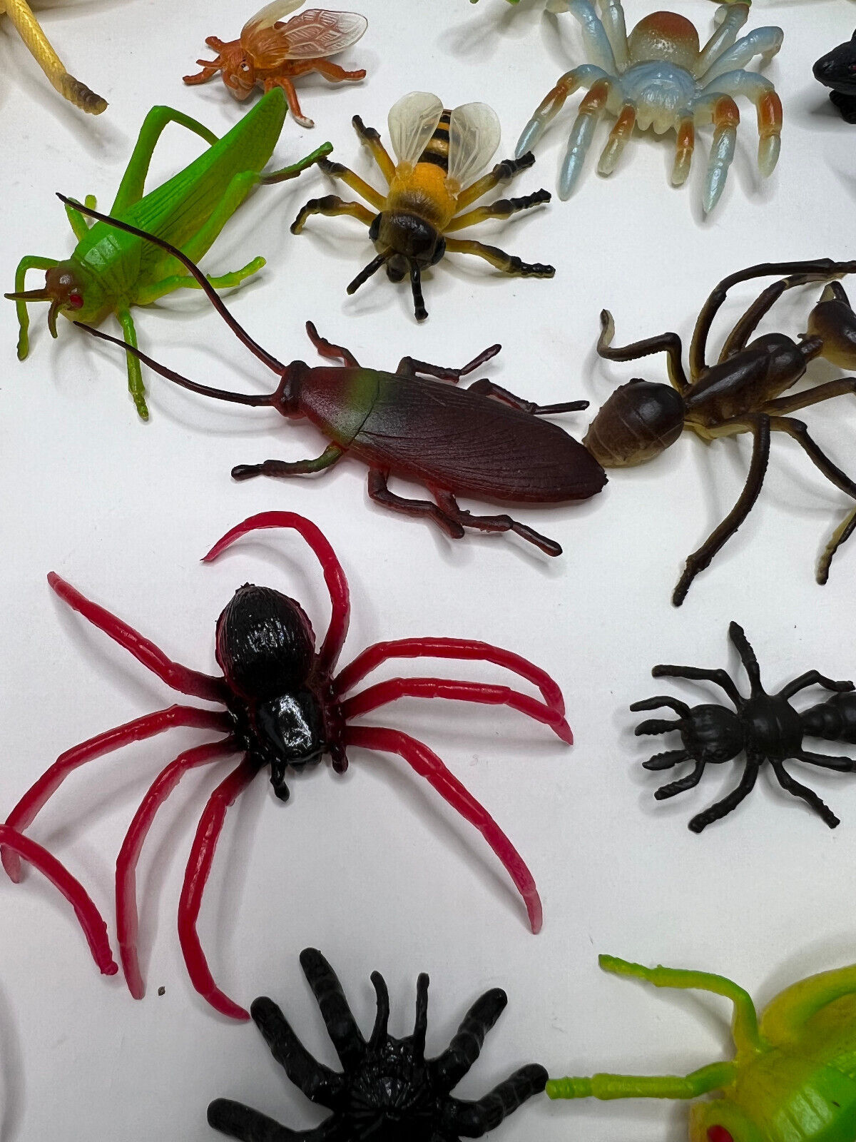 Large Lot of Creepy plastic bugs toy relistic figures