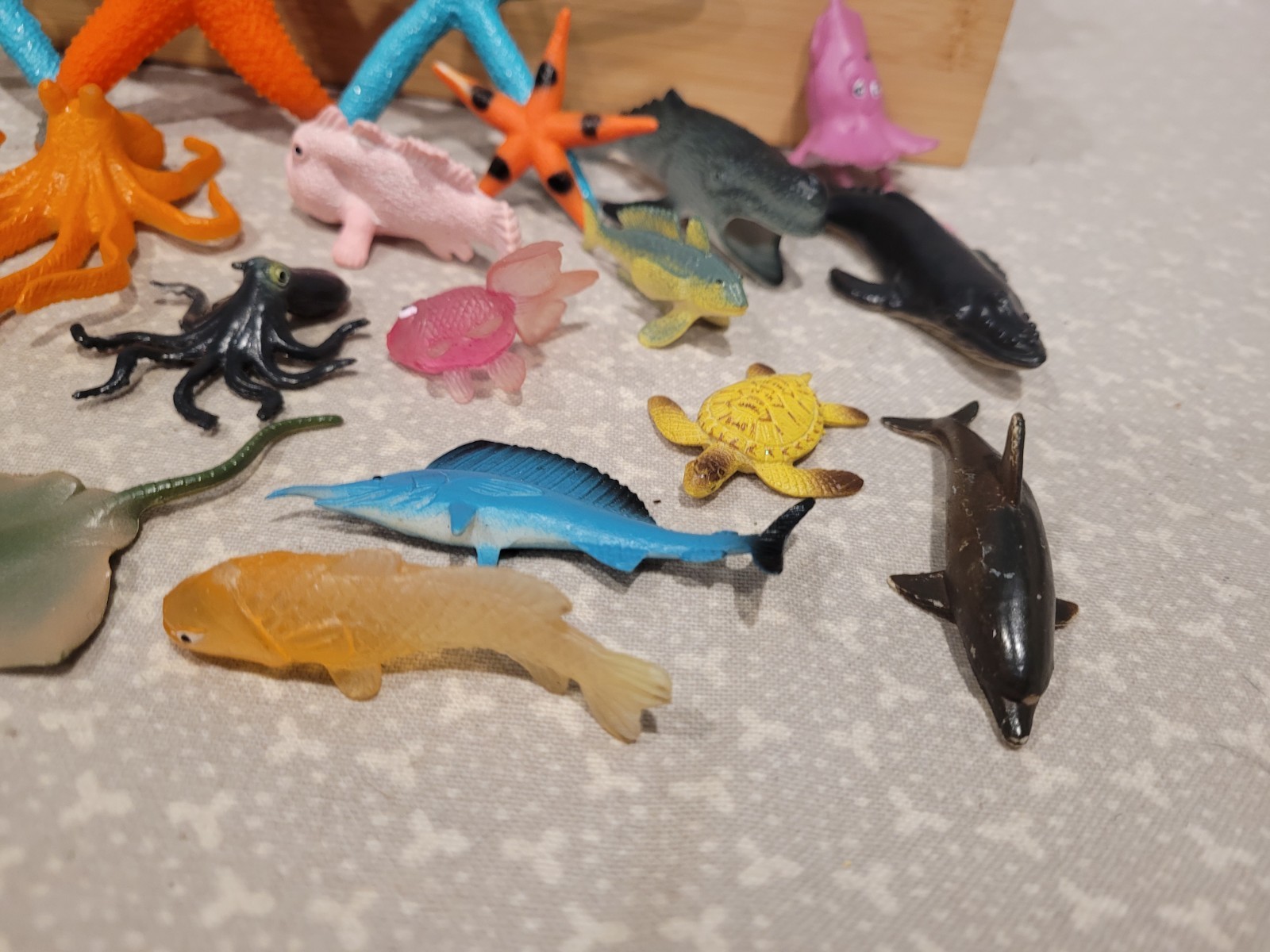 Dolphin Seal Fish Octopus Penguin Shark Marine Ocean Animal Figure Lot 50+ Pcs
