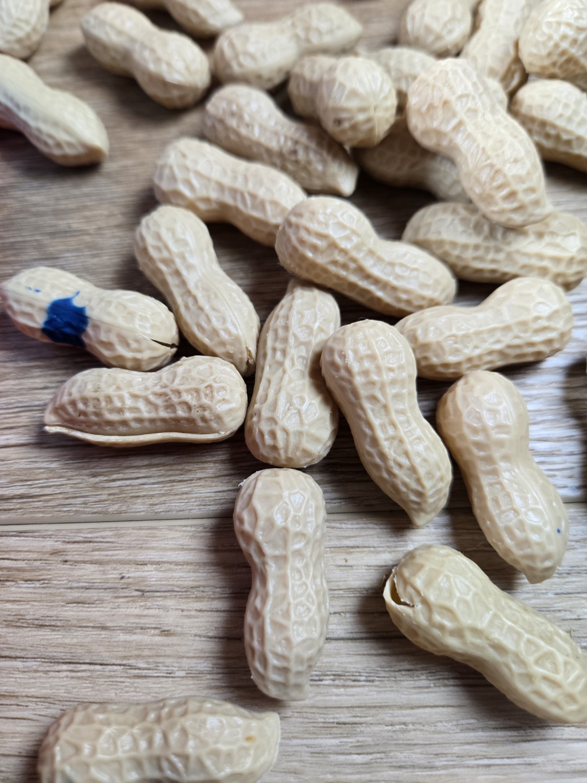 Lakeshore PEANUTS IN A BAG Counting Game ~ Math ~ RARE Hard to find *Read*