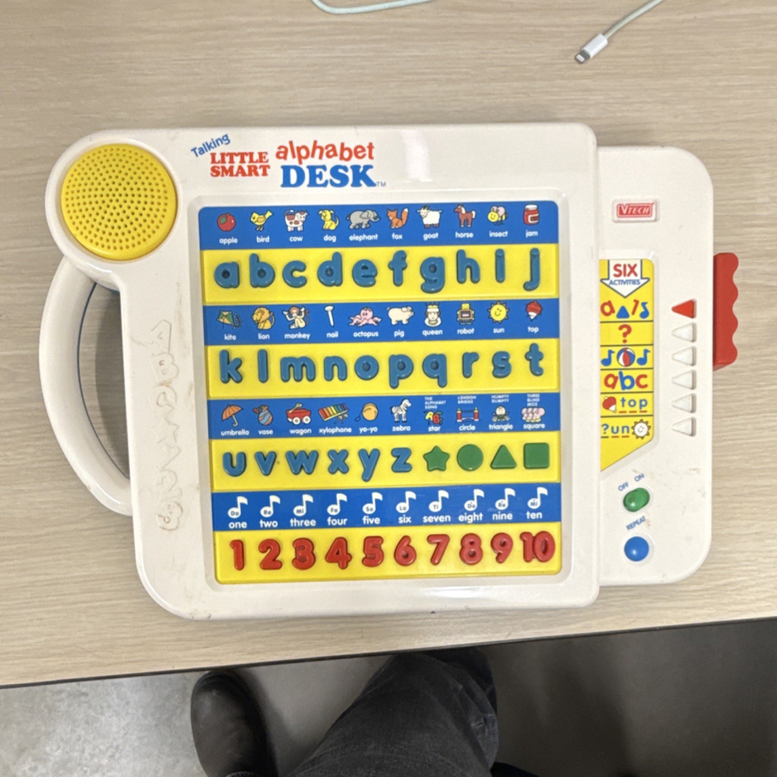 VTech Little Smart Alphabet Desk Electronic Learning Toy, MPN 32-0682-427