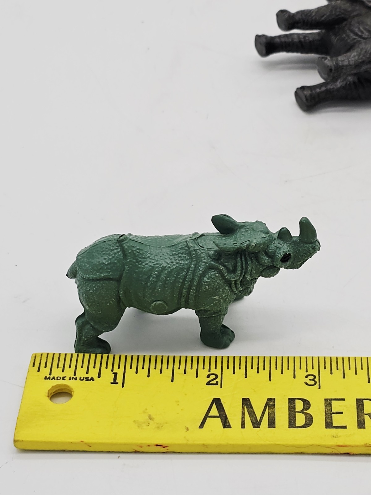 Lot of 4 Plastic Toy Animals Figures Lion Elephant Wild Dog 3.5″ long appx.
