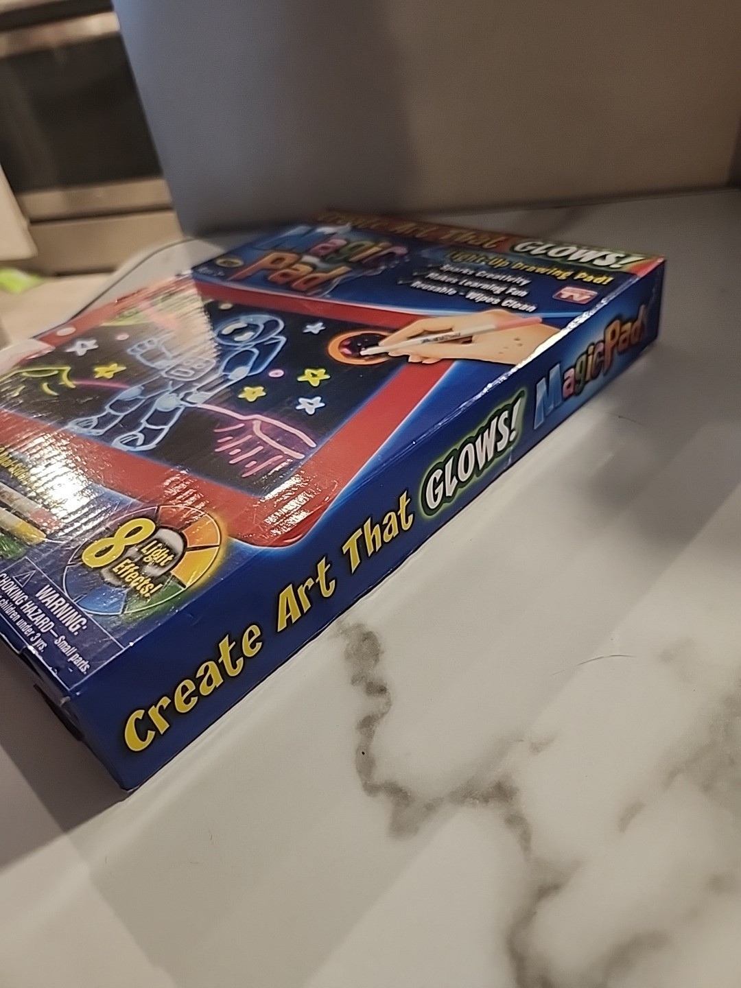 Magic Pad Light Up Drawing Pad AS SEEN ON TV! Create Art That Glows w/ Stencils