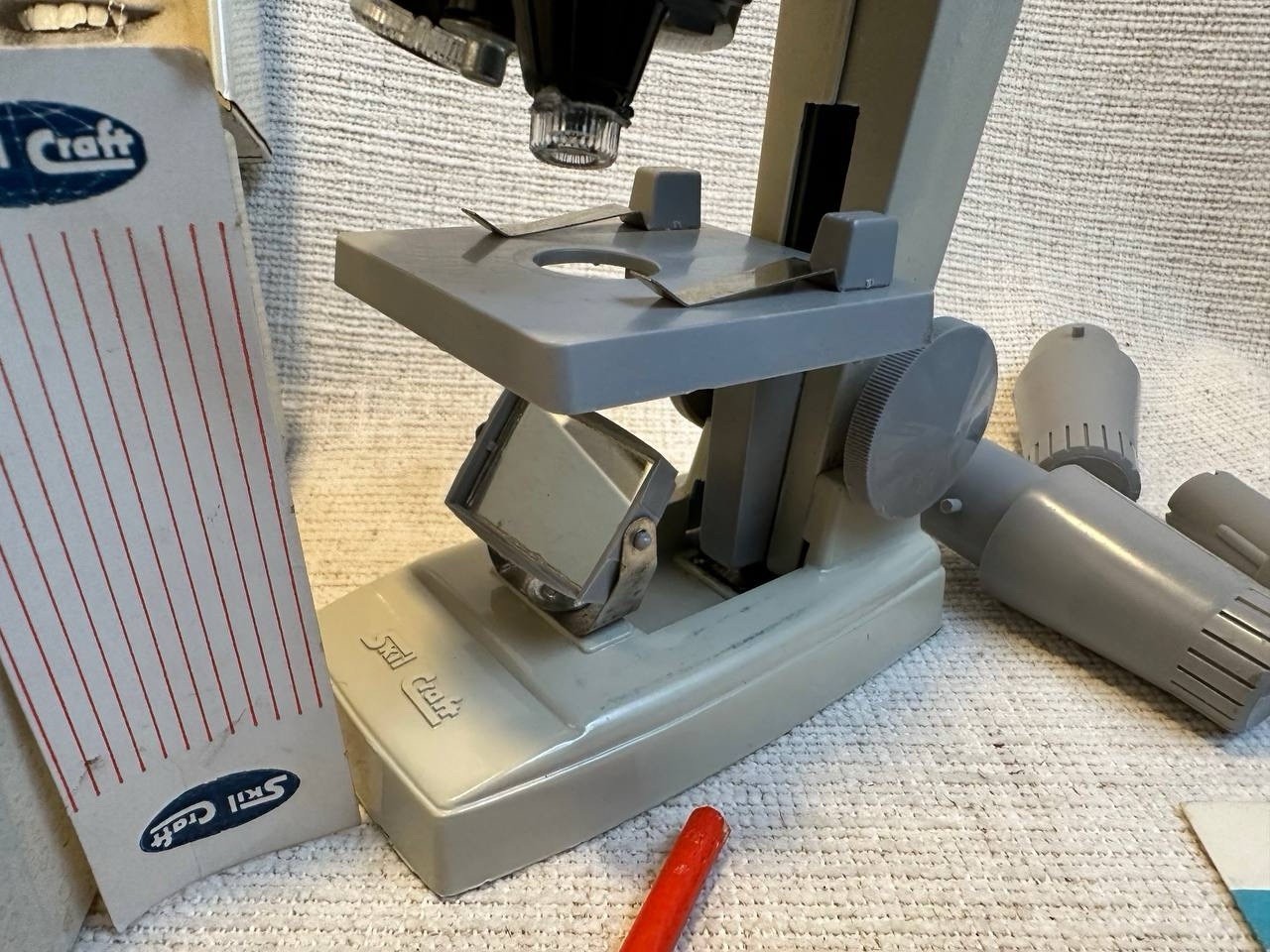 Skil Craft Microscope Lab Set 1960s Vintage Metal Case w/ Accessories 030-6-76