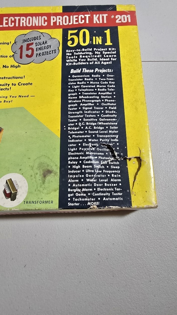 1967 Radio Shack Science Fair Electronic Project Kit #201 – Untested-incomple