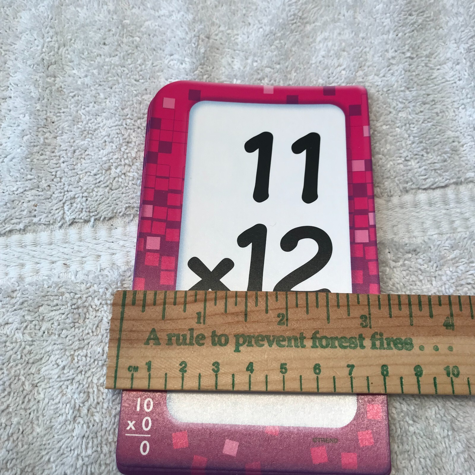 TREND Multiplication 0-12 Flash Cards Age 6+ Self-Checking Design*Skill Build