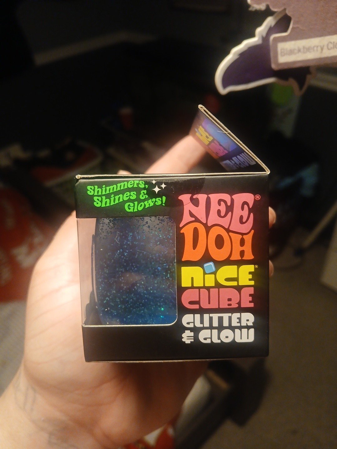 Needoh nice cube glitter glow viral Schilling pink & blue sealed in box lot of 2