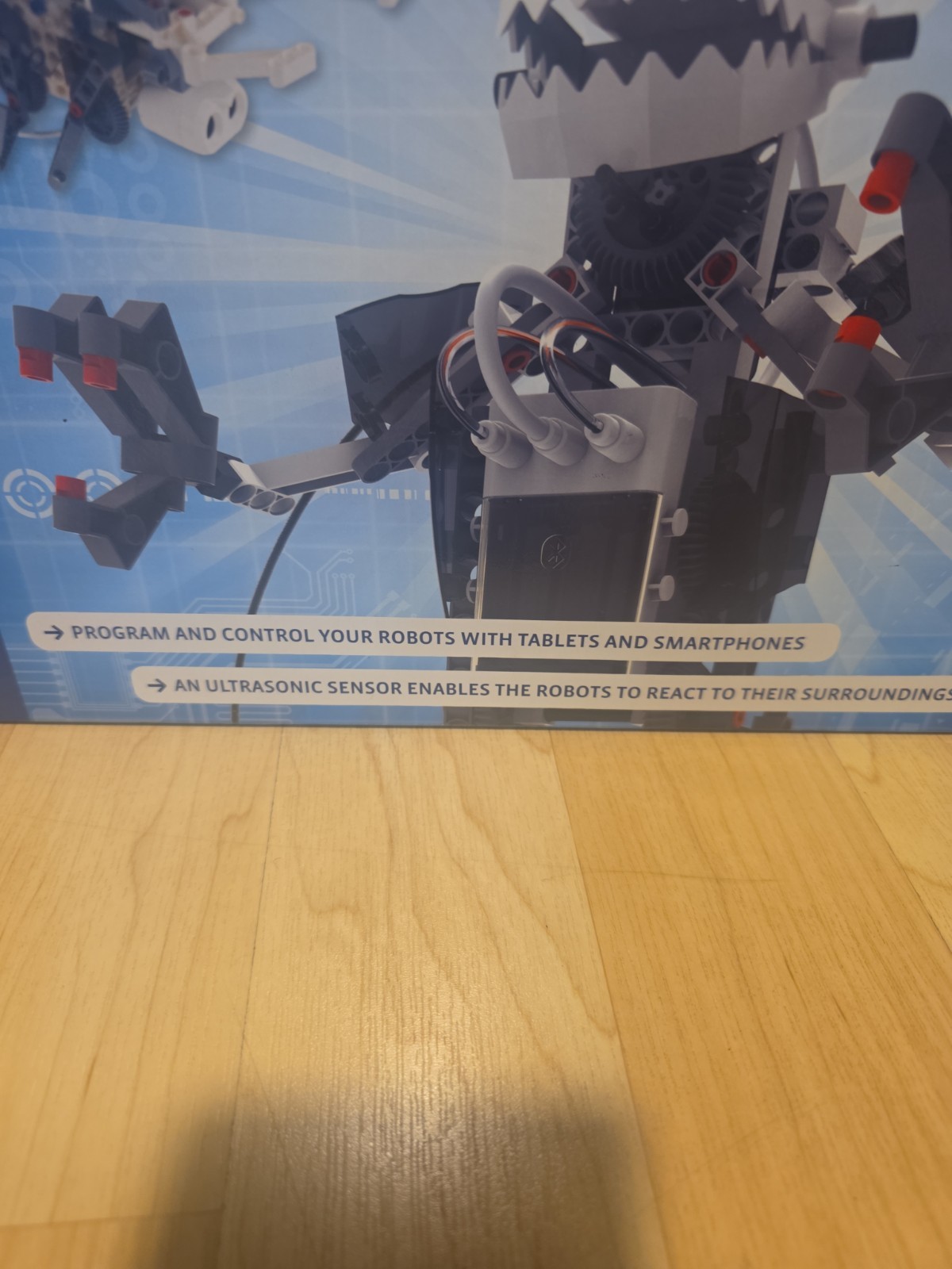 Thames & Kosmos Robotics Smart Machines STEM Kit builds 8 Robots for Kids 8+