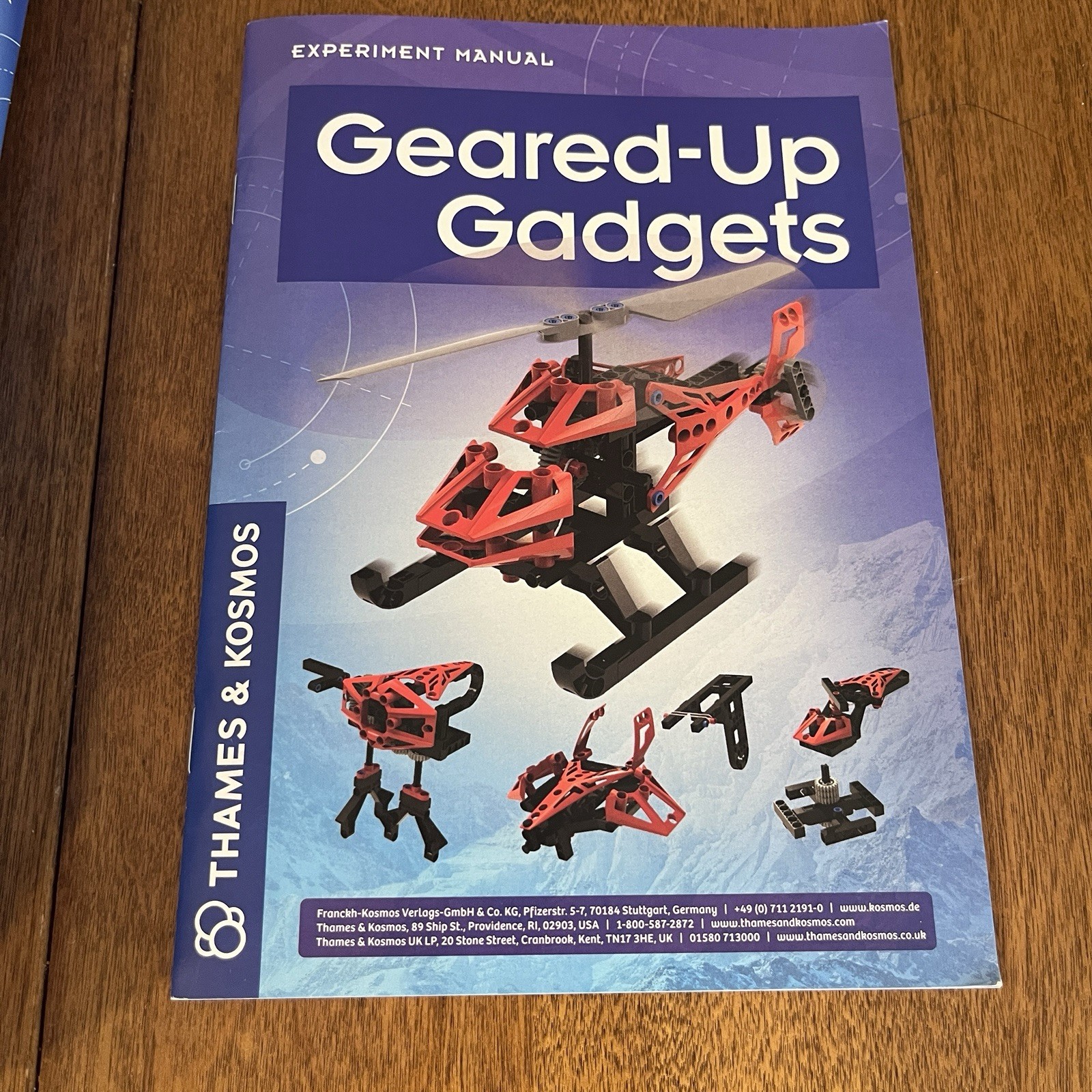 Thames & Kosmos Engineering Makerspace Geared-Up Gadgets Science Experiment Kit