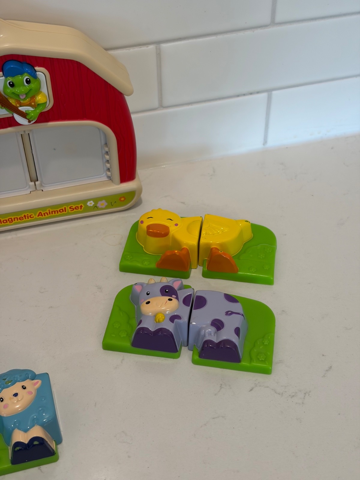 LeapFrog Fridge Farm Magnetic Animal Set-Missing 1 piece-WORKS