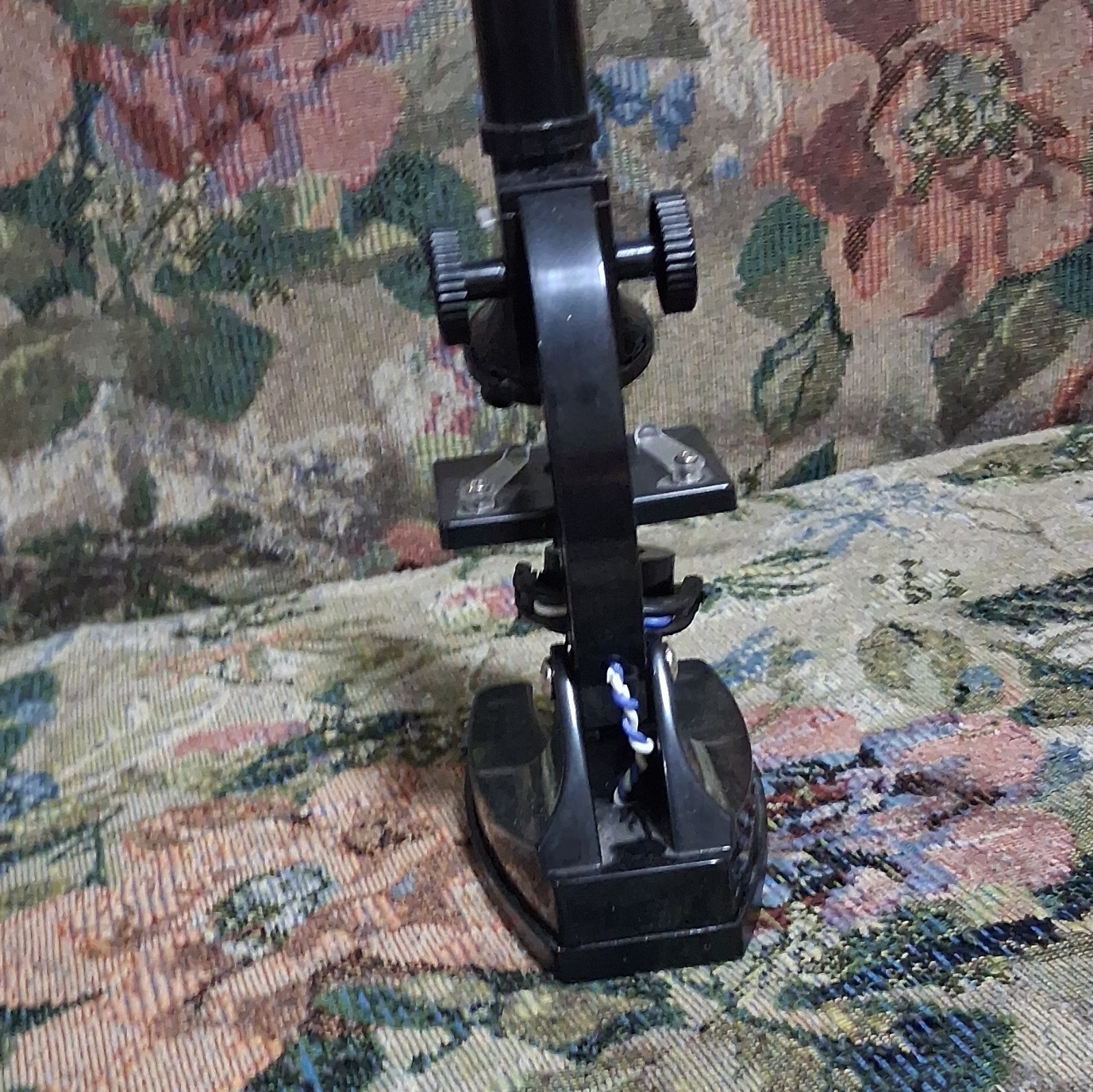 Smithsonian Educational Starter Microscope Science Toy, Black, Ages 8-11