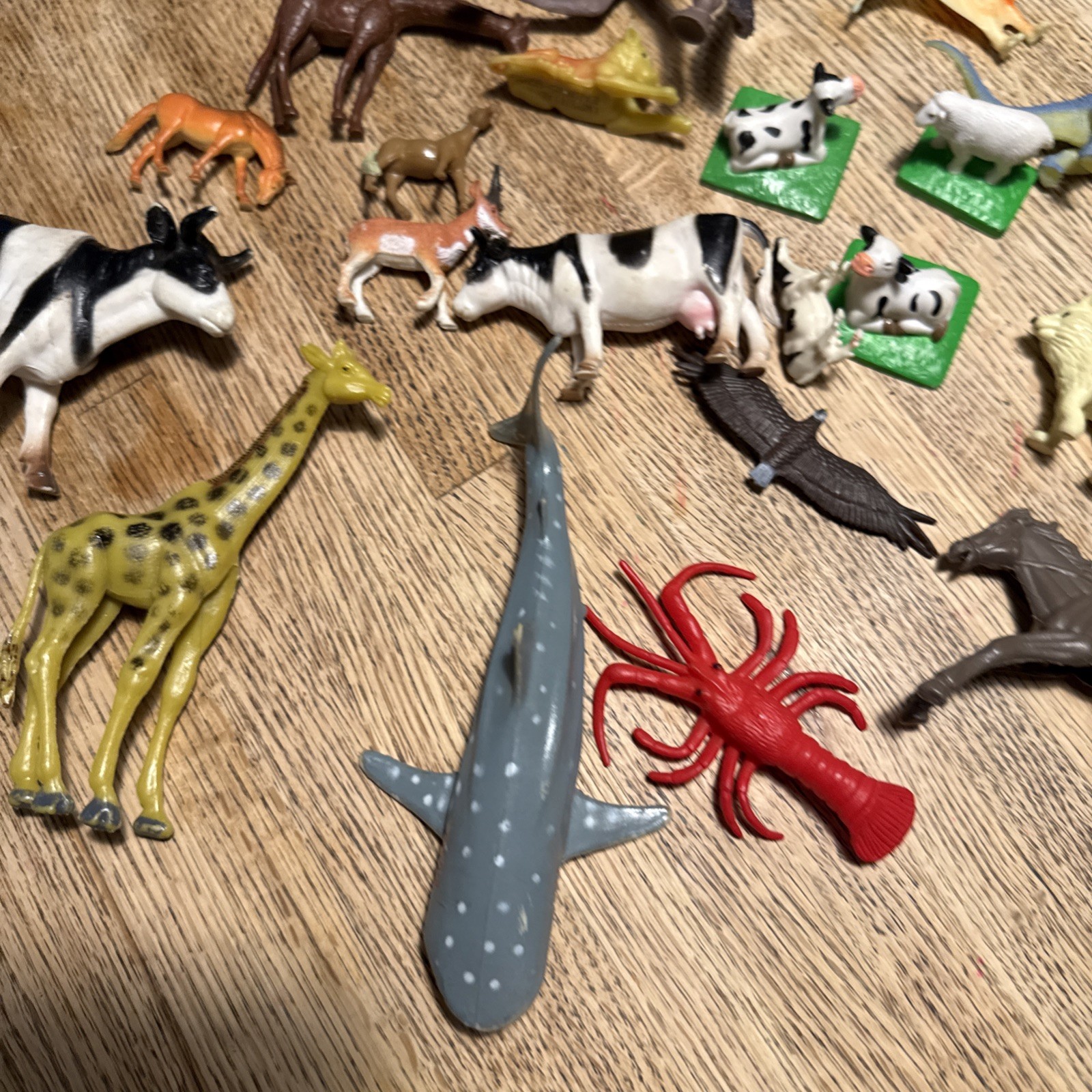 Lot Of 30+ Plastic/rubber Farm Animal/dinosaur Toys Figures