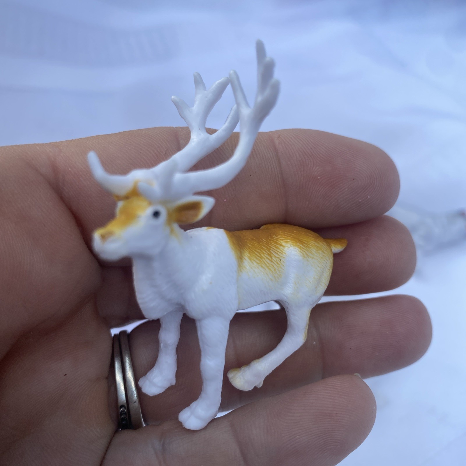 Safari Ltd Arctic Animal & Igloo Toys Miniature Toy Figurine Set 9 Pieces