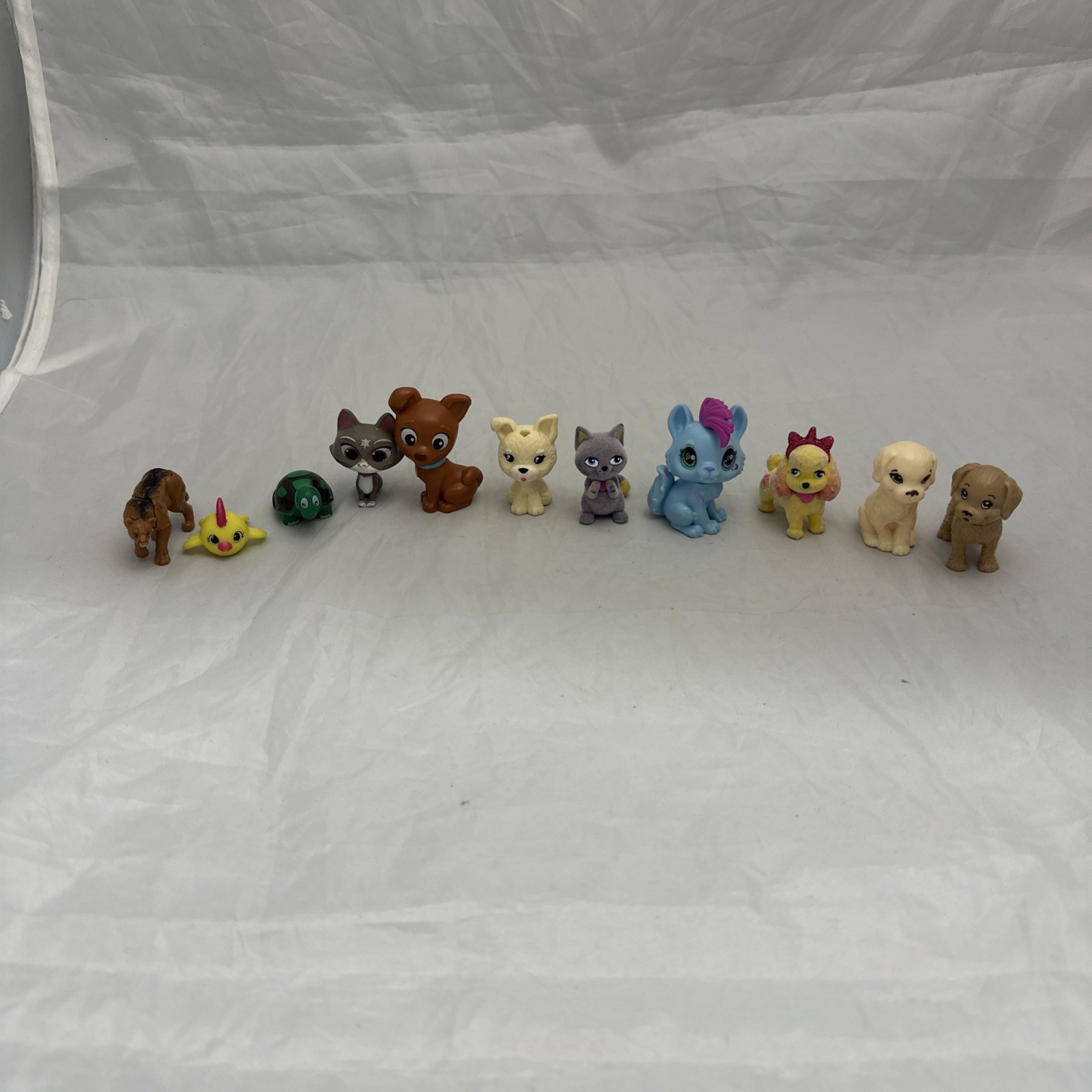 Miniature Toy Animals Dogs Figurines Plastic Mini Puppy Figures VarietyLot of 21