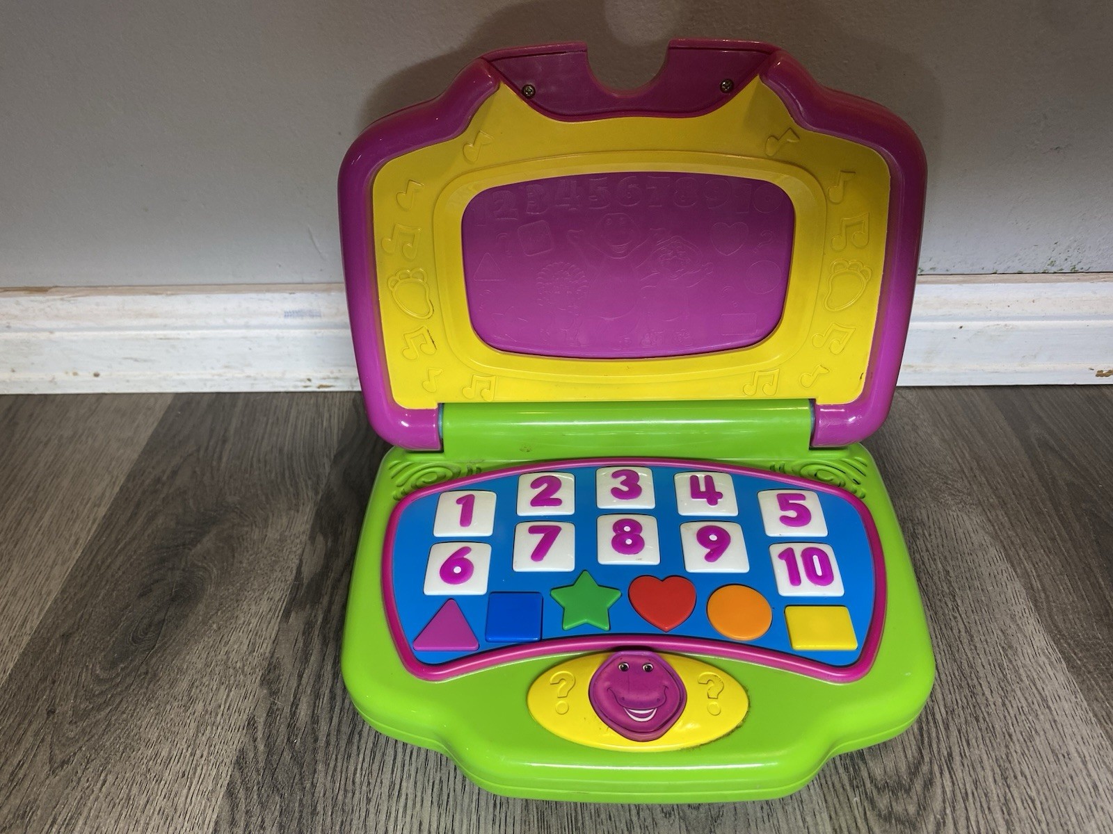 Vintage 2002 Barney and Friends Interactive Laptop With 4 Cartridges Mattel