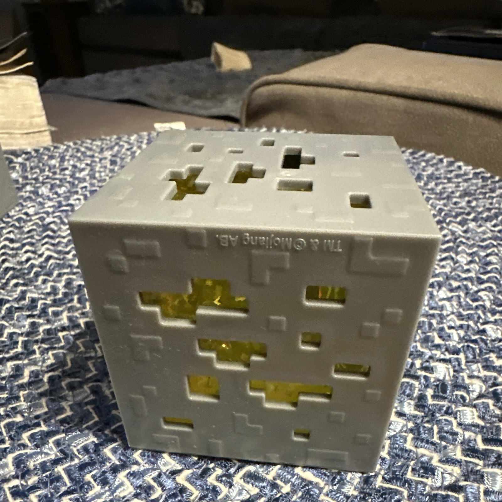 Just Toys Intl. Minecraft Jelly Cube Tactile Sensory Toy Gray Ages 3+ 2025