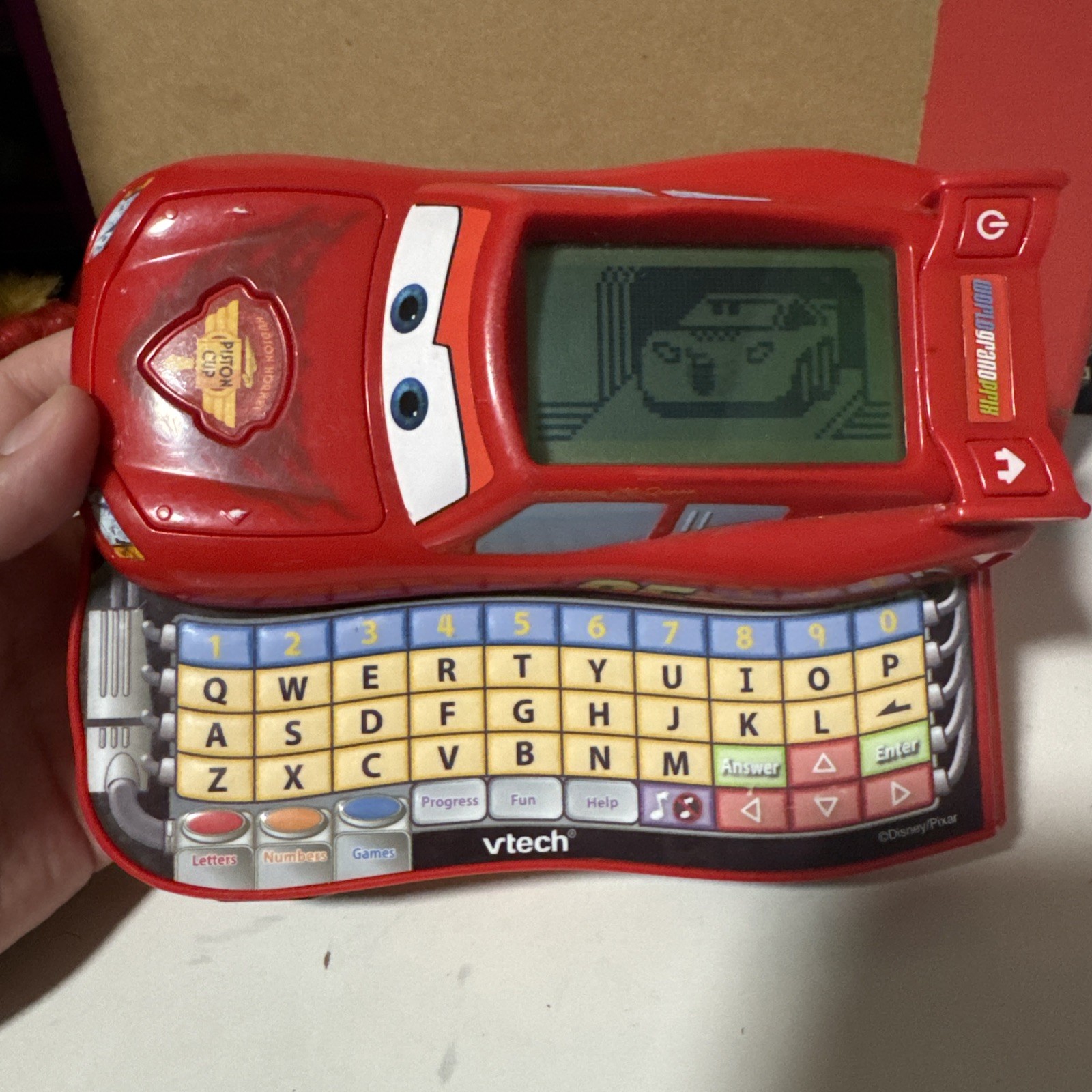 VTech Disney Pixar Cars 2 Lightning McQueen Learn & Go Handheld Console WORKS!