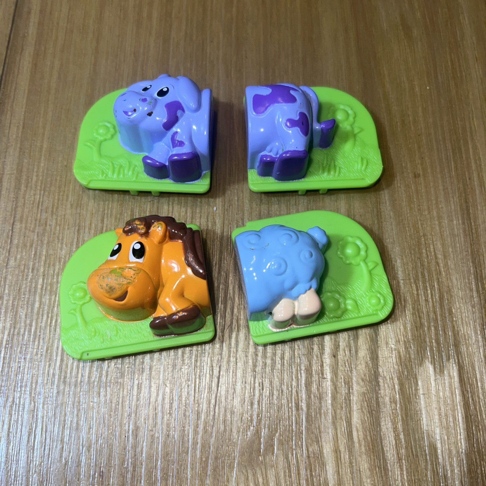 Leapfrog Magnetic Animal Farm Barn Lot Replacement Cow Horse Sheep
