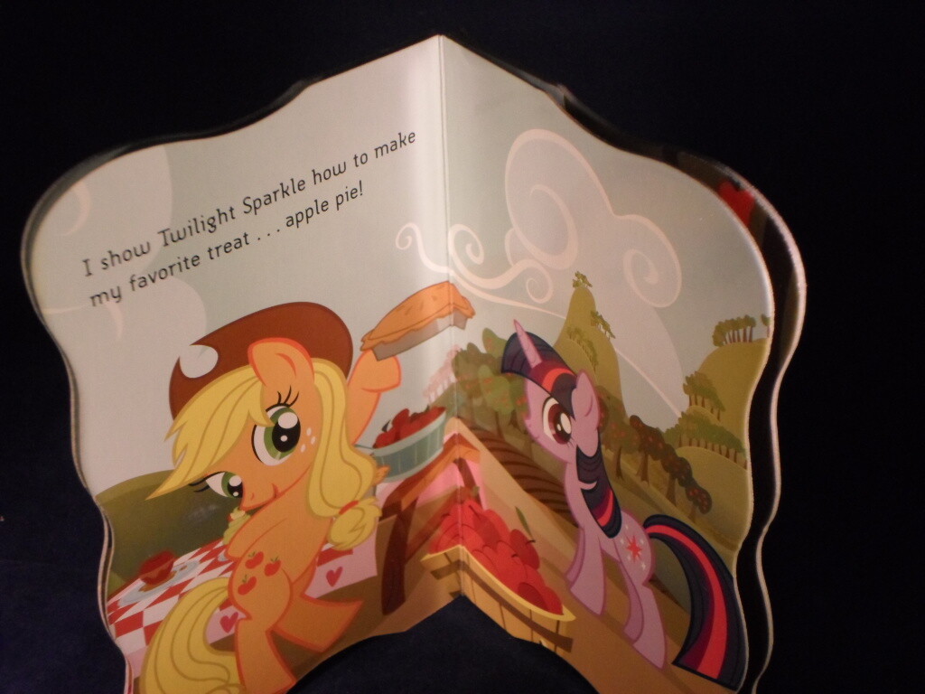 MY LITTLE PONY Hasbro Apple Jack’s Day On The Farm Board Book R4-2