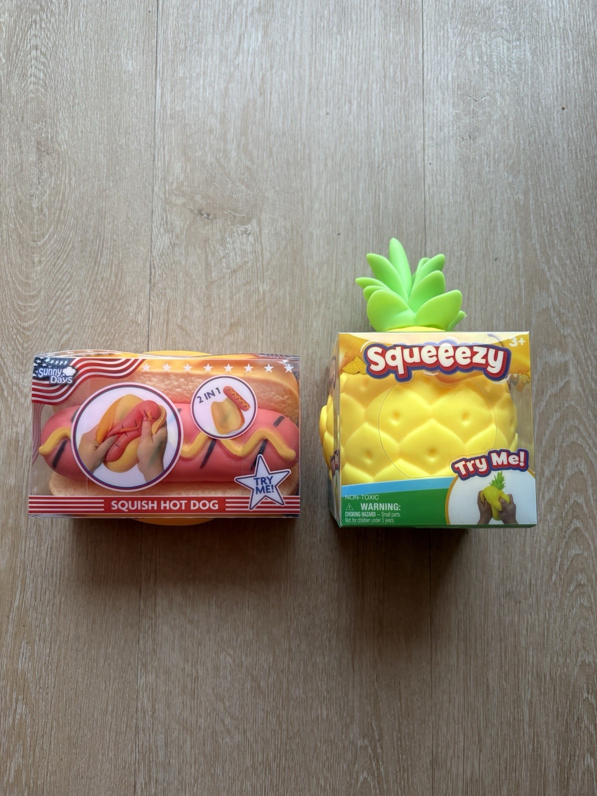 Sunny Days Squeeezy Pineapple 🍍 And Hot Dog 🌭 Sensory Toy. TikTok Viral🔥