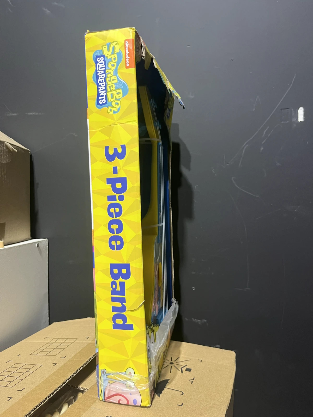 NEW SpongeBob SquarePants Kids Guitar Instrument Set 16″ Ukulele – Box Damaged