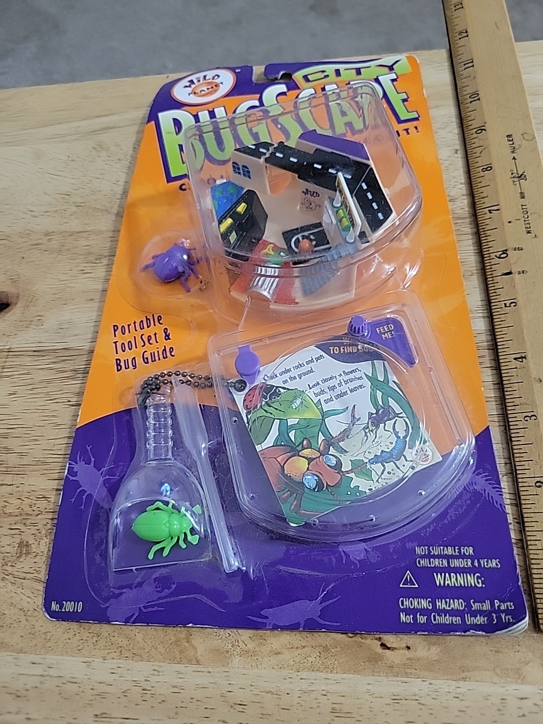Wild Planet City Bugscape Bug Hangout Portable Tool Set & Bug Guide 1995