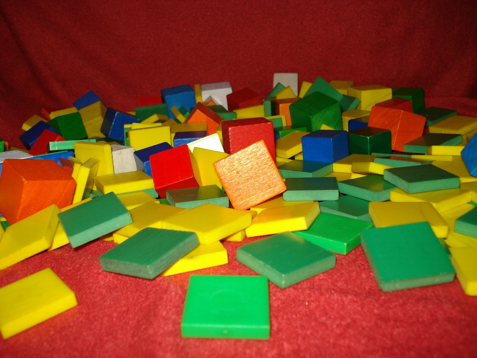 Math Counting Tiles Math Manipulatives over 200 Pieces – Squares+Blocks – Crafts