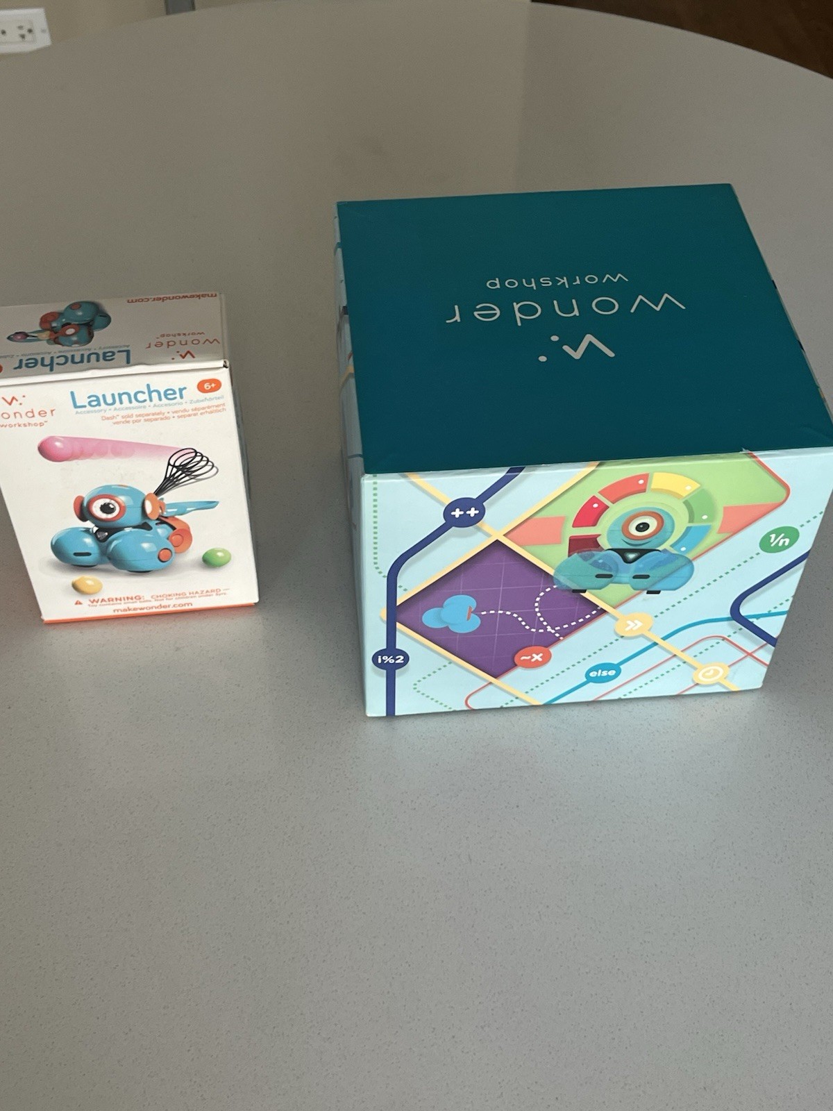Wonder Workshop Dash Smart Robot Launcher Accessories With One Broken Drive Moto