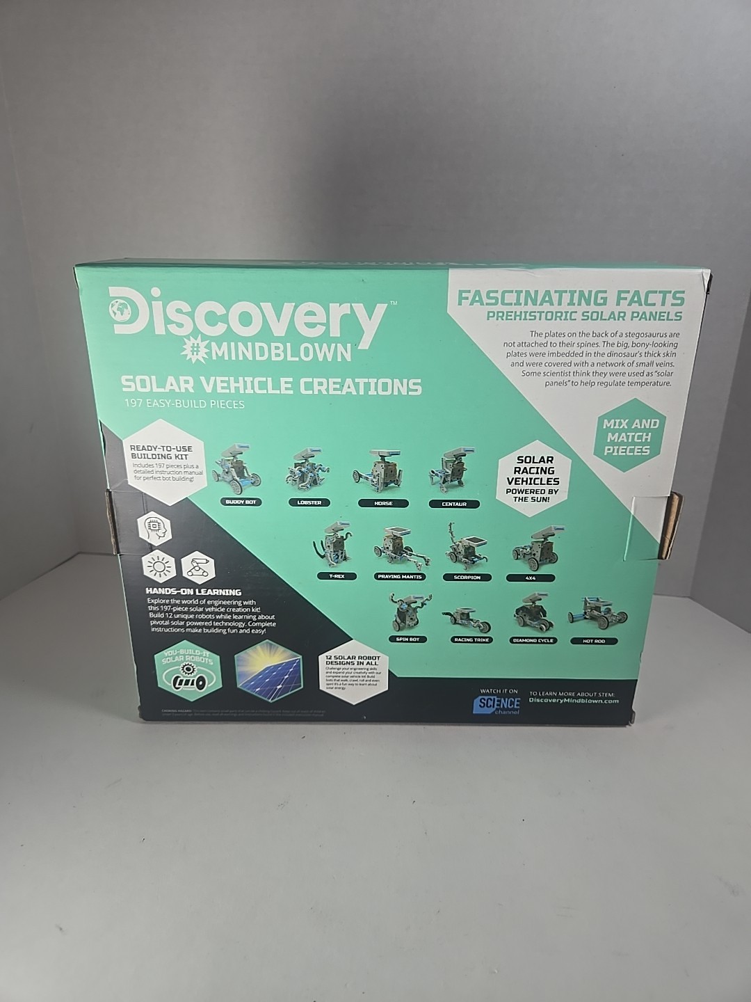 Discovery Children Mindblown STEM 12-in-1 Solar Robot Creation 197-Piece Kit
