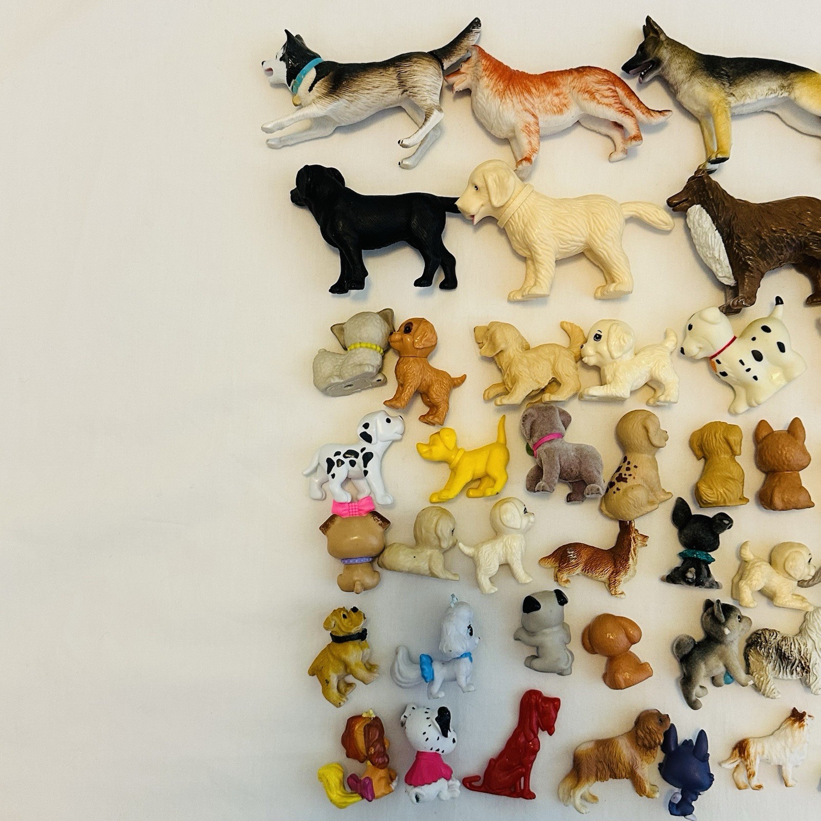 24 Pc Lot Dogs Puppies Figures Mixed Breeds Preschool Classroom .75″-3″